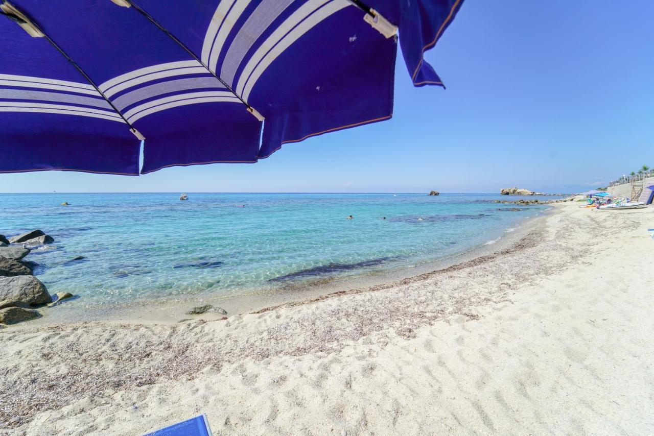 Suite Hotel L'Oasi Di Riaci (Adults Only) サンタ・ドメーニカ エクステリア 写真