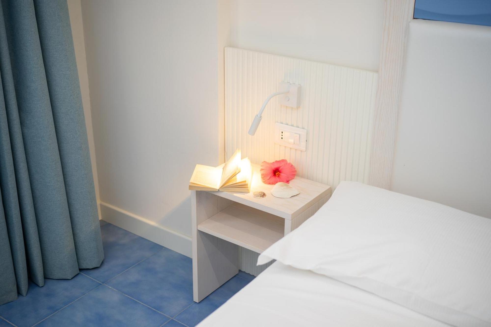 Suite Hotel L'Oasi Di Riaci (Adults Only) サンタ・ドメーニカ エクステリア 写真