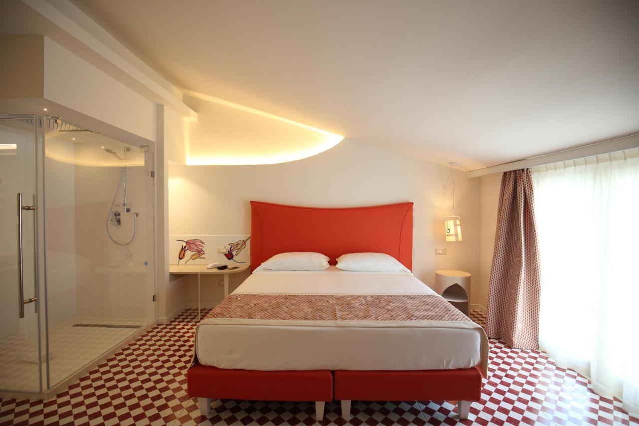 Suite Hotel L'Oasi Di Riaci (Adults Only) サンタ・ドメーニカ エクステリア 写真