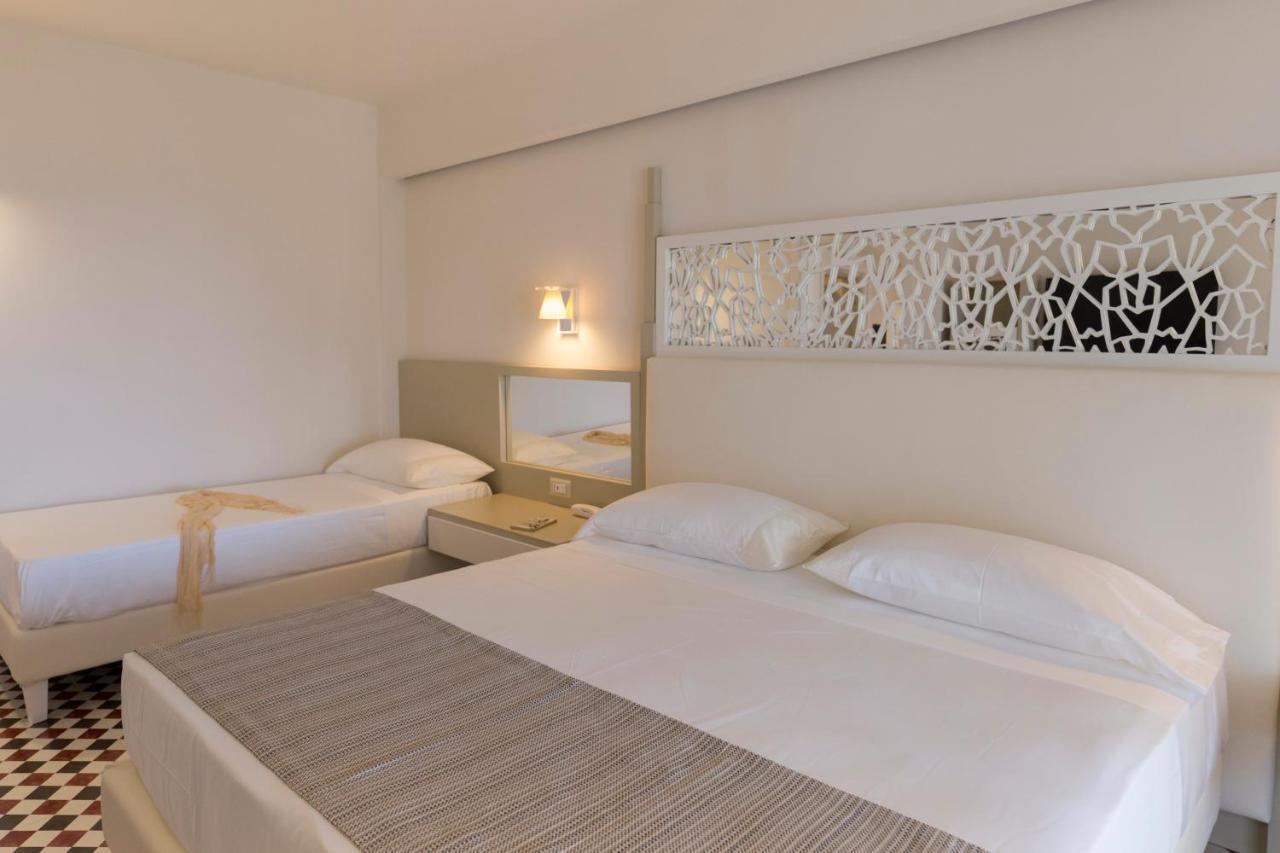 Suite Hotel L'Oasi Di Riaci (Adults Only) サンタ・ドメーニカ エクステリア 写真